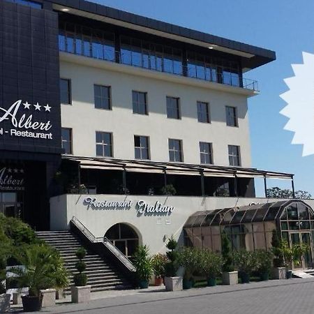 Albert Hotel プロイェシュティ エクステリア 写真