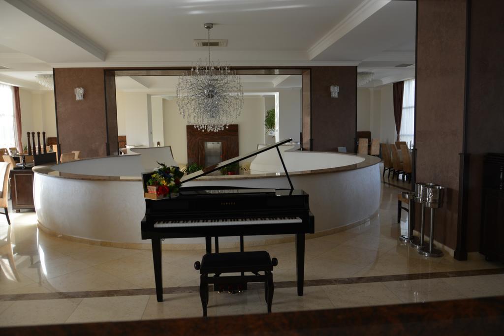 Albert Hotel プロイェシュティ 部屋 写真